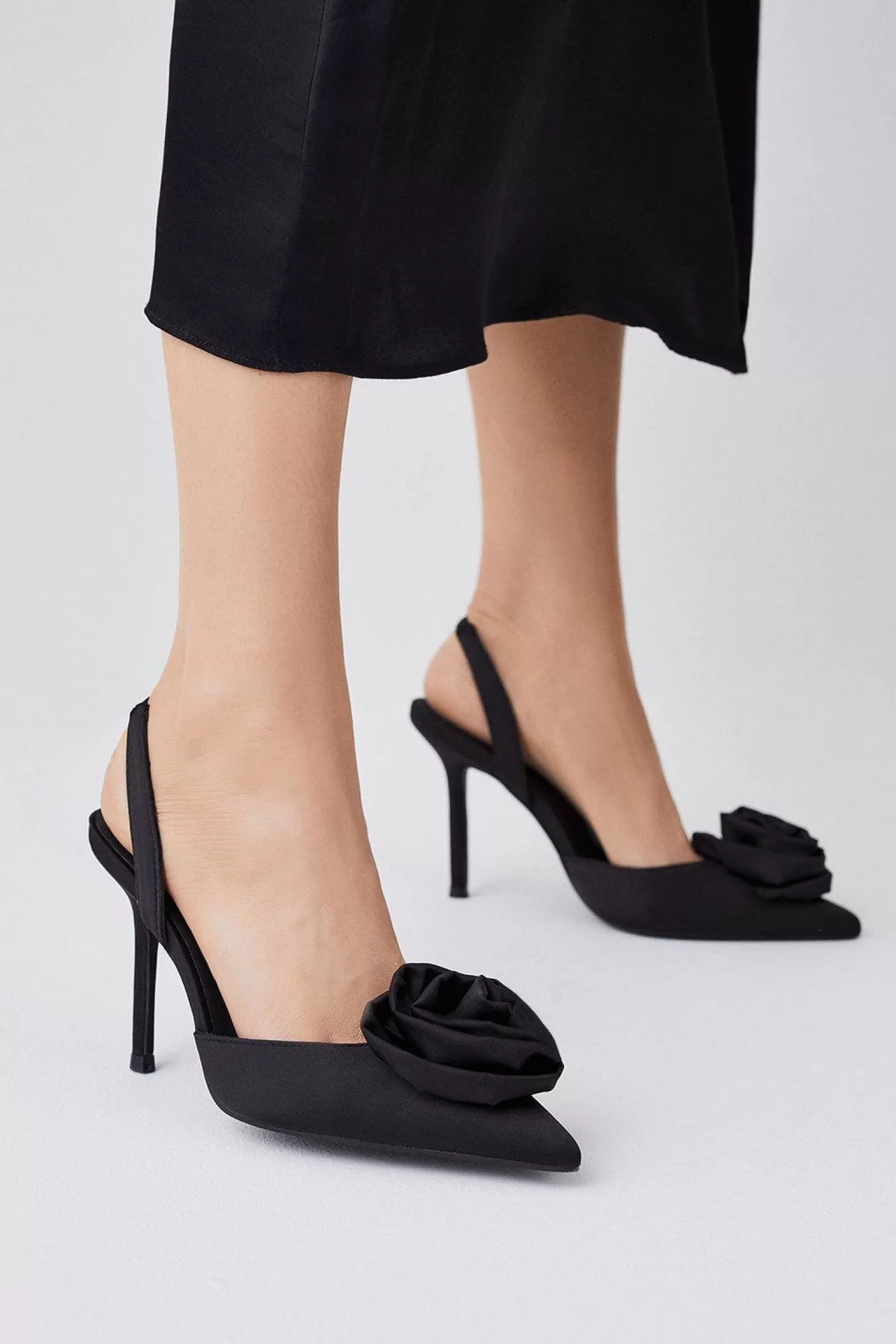 Karen Millen Flower Detail Court Slingback Heel