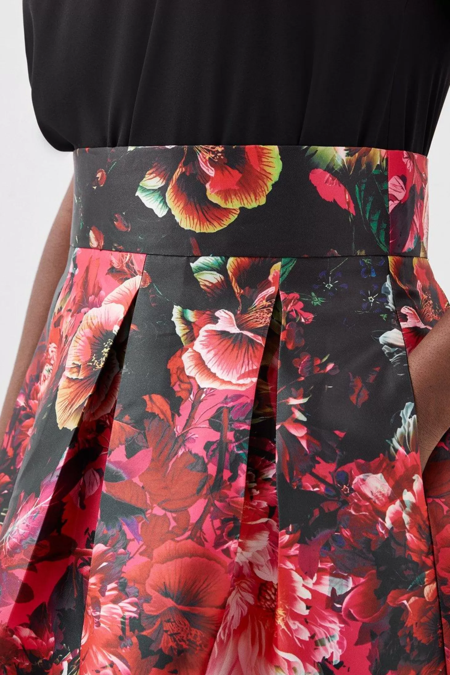 Karen Millen Plus Size Printed Satin Twill Woven Maxi Prom Skirt