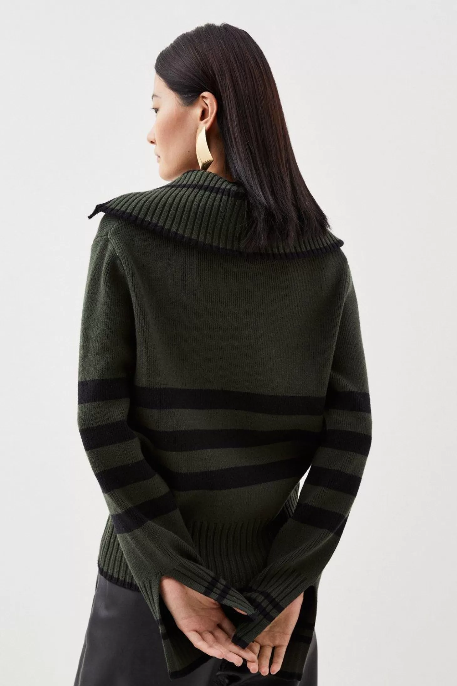 Karen Millen Viscose Blend Chunky Knit Button Up Fly Collar d Sweater